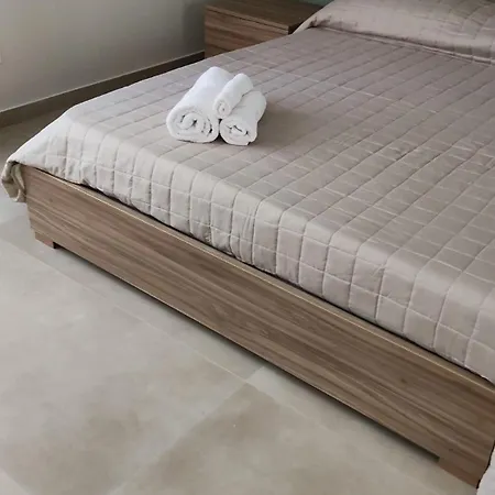 Le Porte Di Aci Appartement